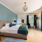 Nocleg ze śniadaniem Parkvilla 11 3*
