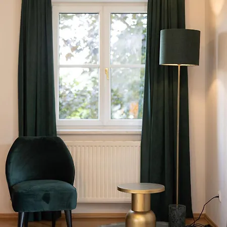 Parkvilla 11 Bed & Breakfast 3*